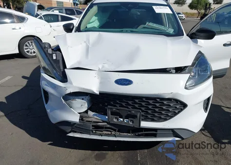 2020 Ford Escape S из США, поврежденный, VIN 1FMCU0F61LUA35572